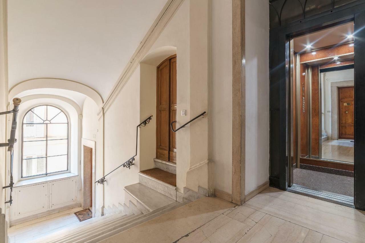 Montecitorio Lovely Apartment โรม ภายนอก รูปภาพ