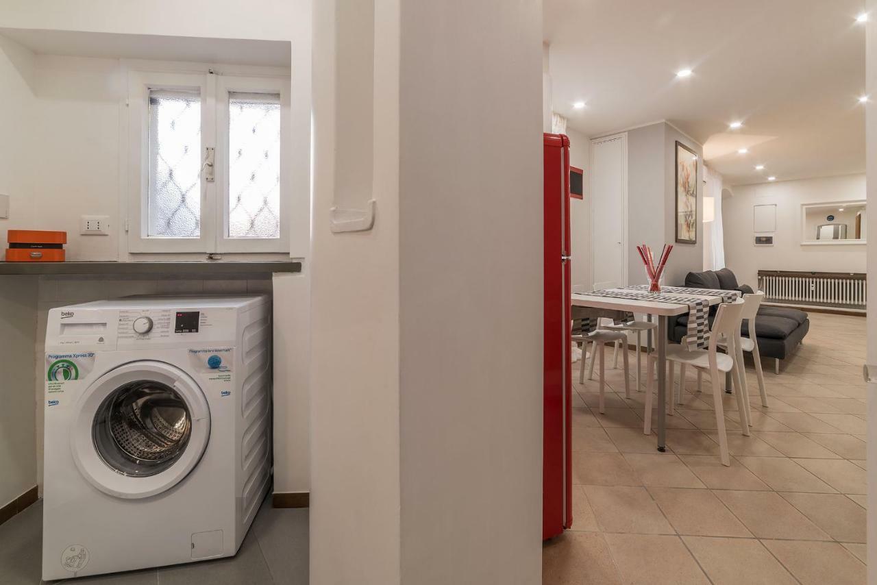 Montecitorio Lovely Apartment โรม ภายนอก รูปภาพ