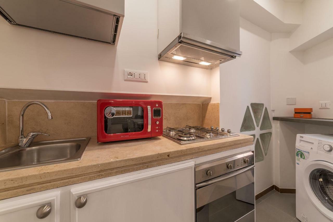 Montecitorio Lovely Apartment โรม ภายนอก รูปภาพ